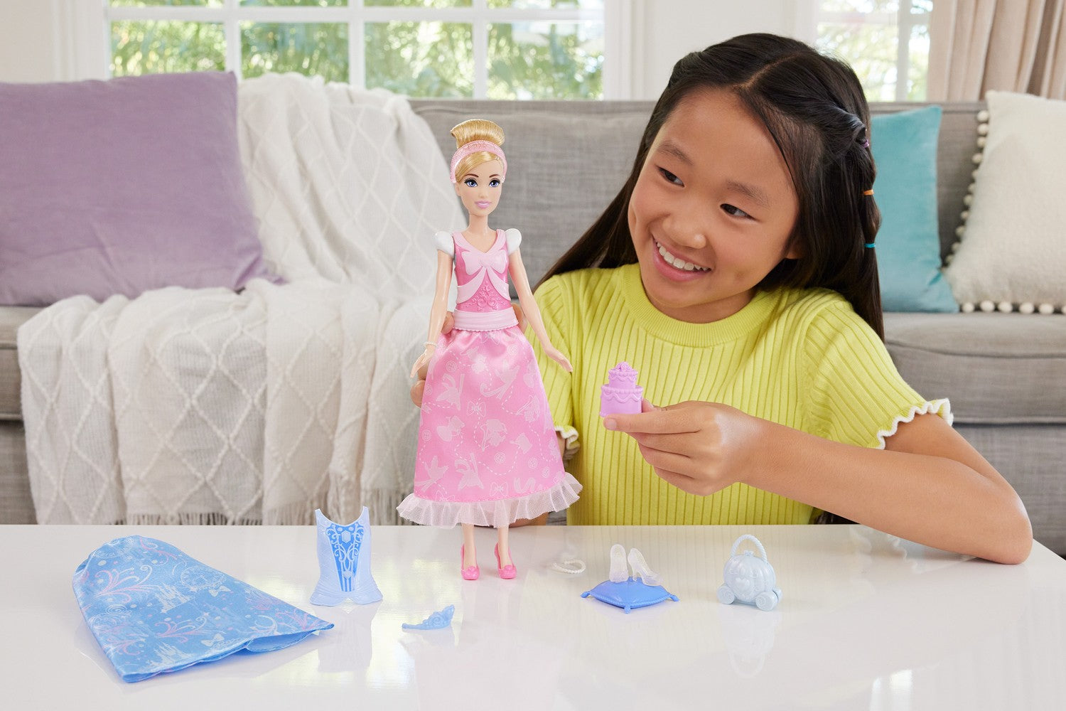 Disney Princess Fashion Askungen
