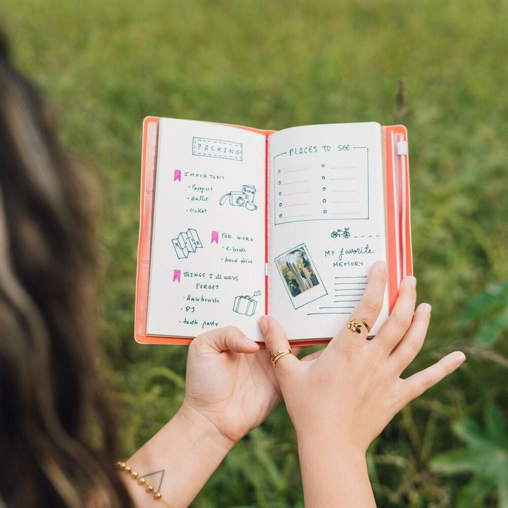 Frida Kahlo Travel Notebook med tomma sidor för skissning