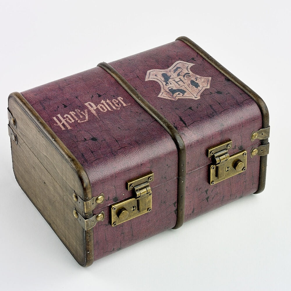 Hogwarts adventskalender med magiska överraskningar och samlarföremål