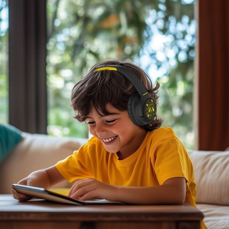 Pikachu trådlösa LED-hörlurar för spel och musik