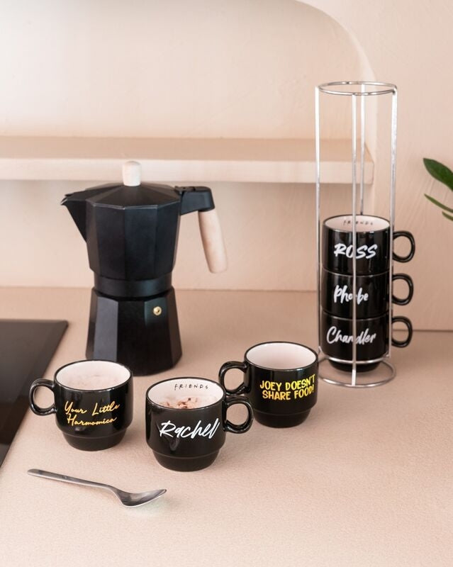 Set med 6 muggar, 150 ml kapacitet, keramiskt material