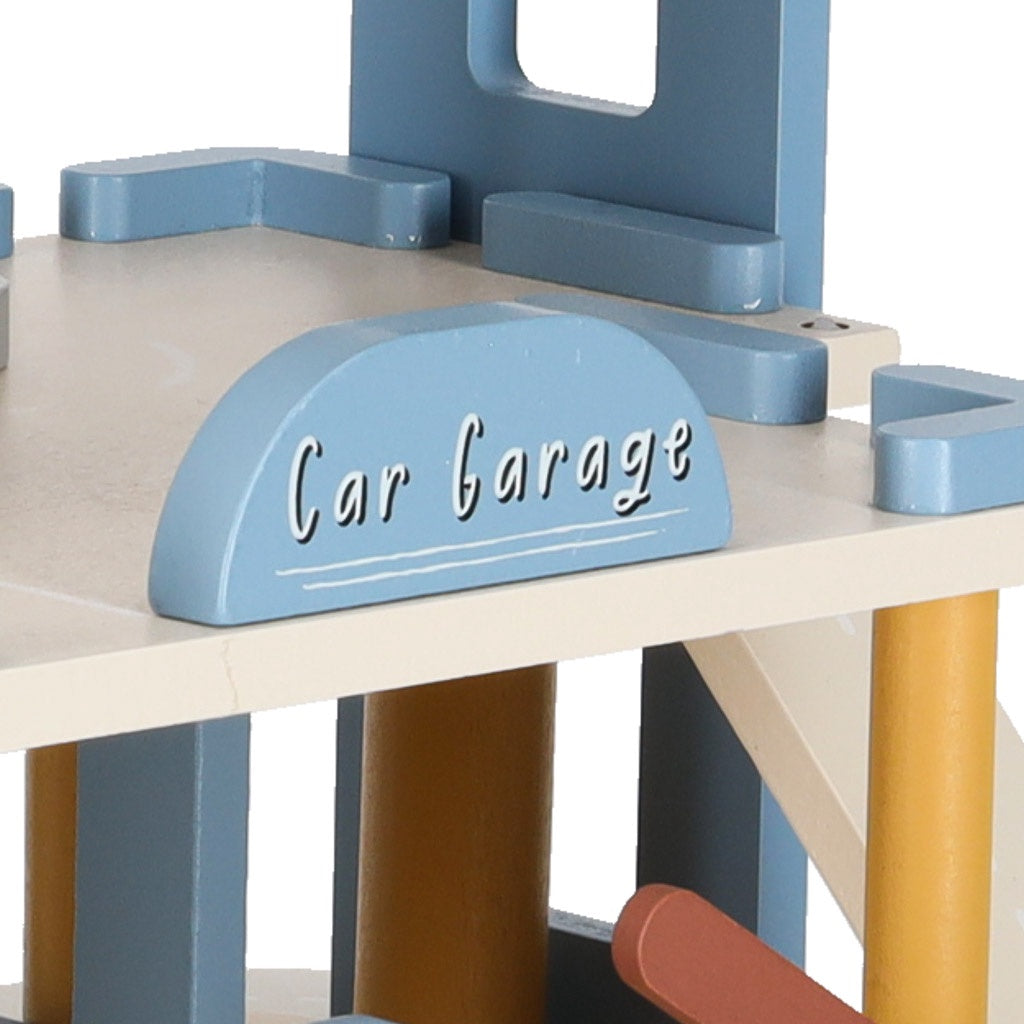 Träleksaksparkeringsgarage, 3 våningar med hiss och bensinstation