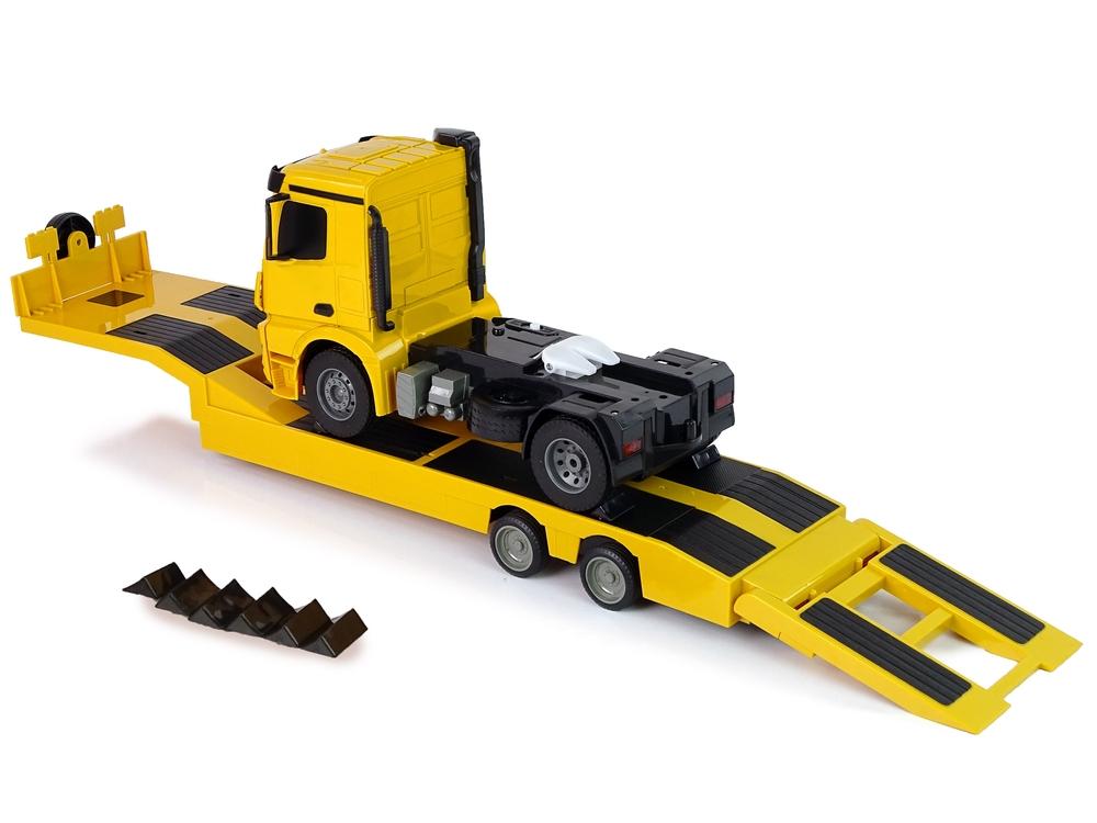 1:20 Gul R/C Mercedes Arocs Truck & Trailer - 103 cm