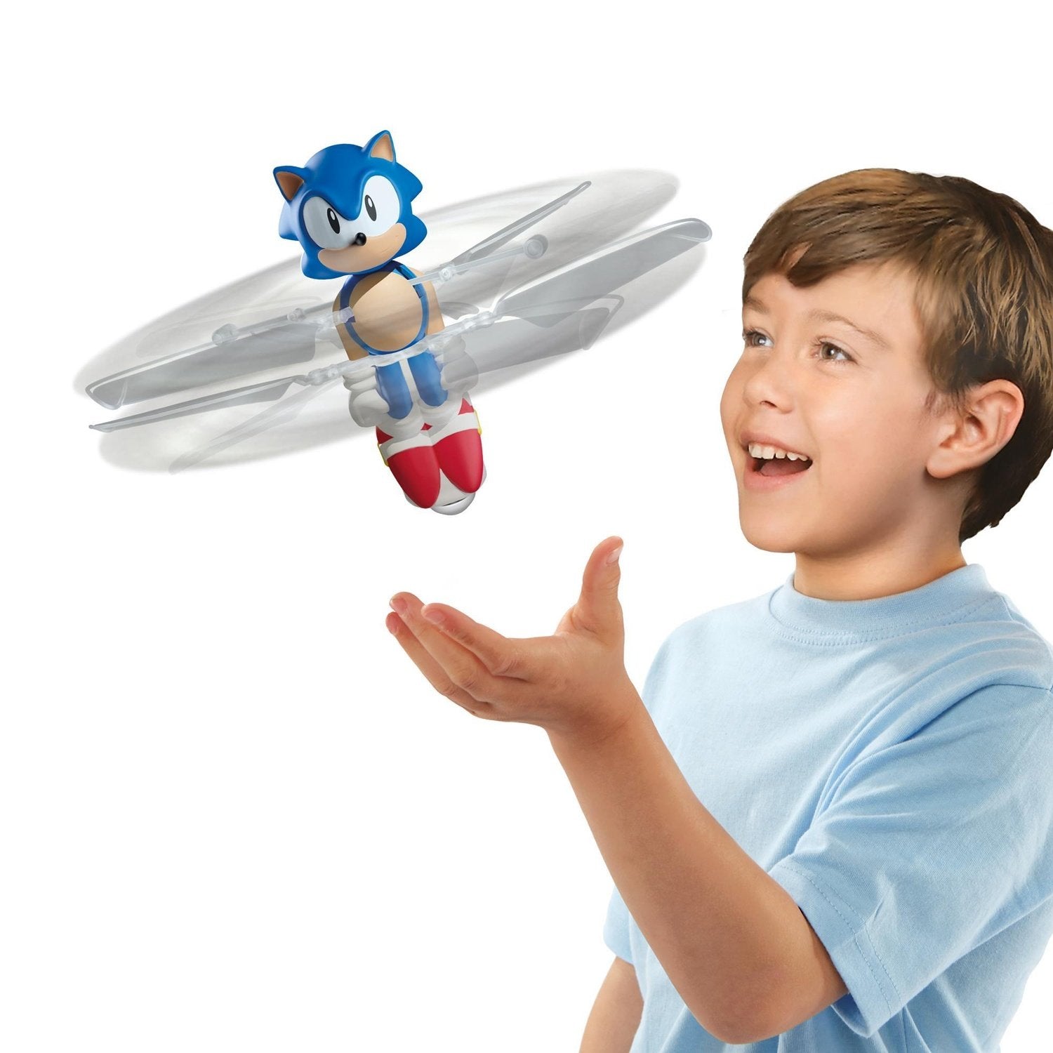 Flygande hjältar svävar och snurrar Sonic