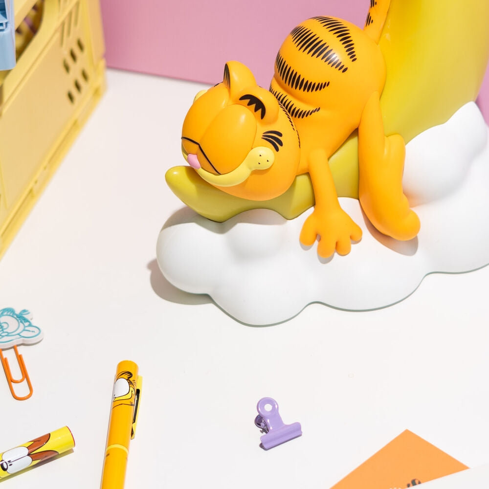 Garfiel bordslampa med justerbar ljusstyrka och modern design