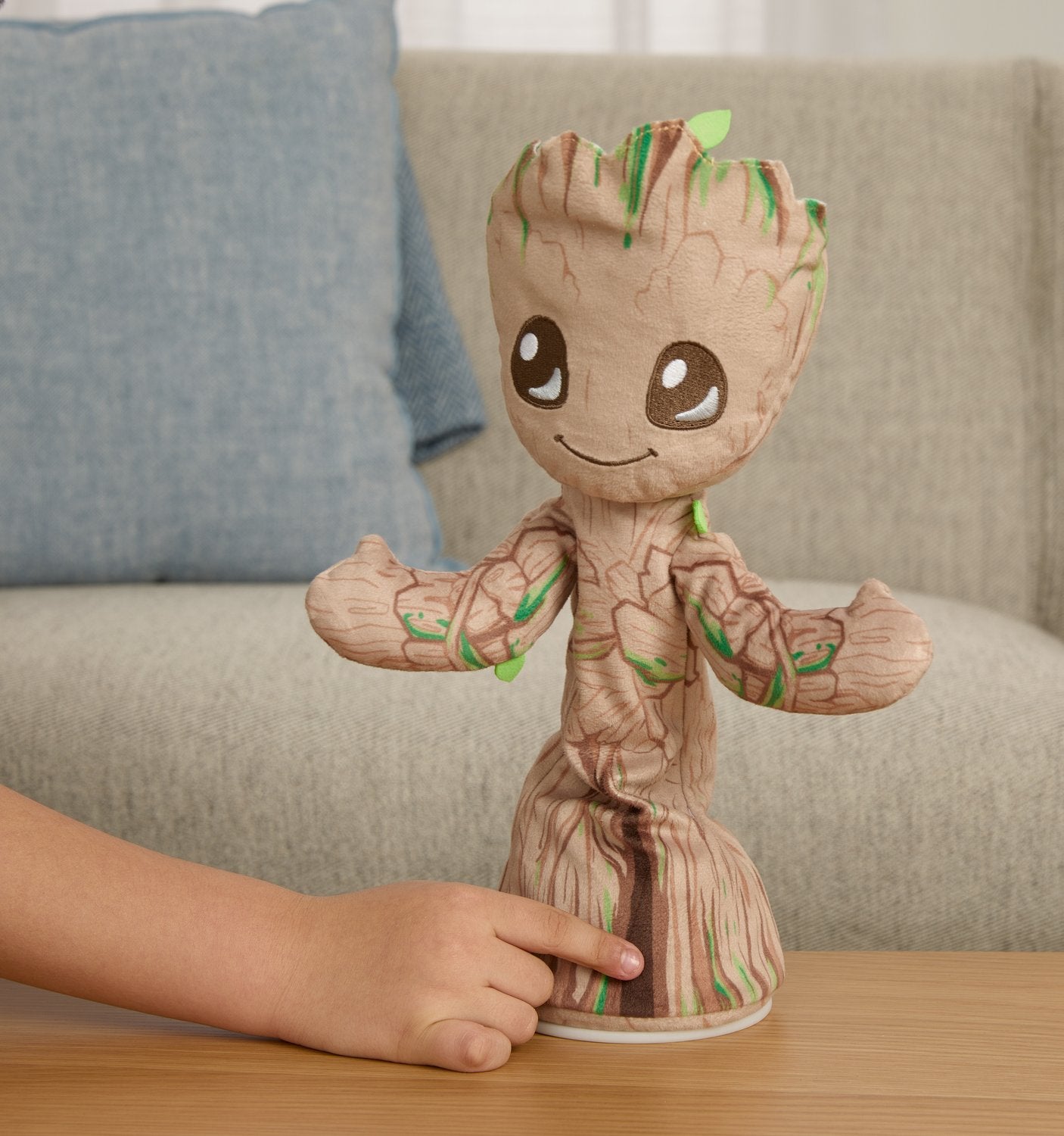 Groot Deluxe plyschleksak, mjuk och kramvänlig
