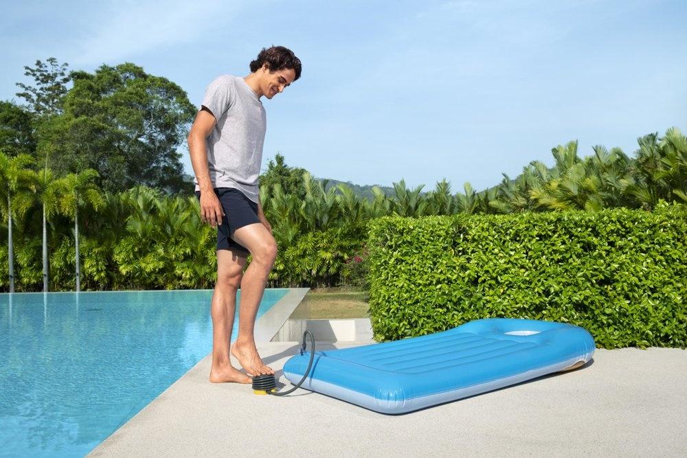 Kompakt 13 cm stempelfotpumpe med 3 spisser og fleksibel slange