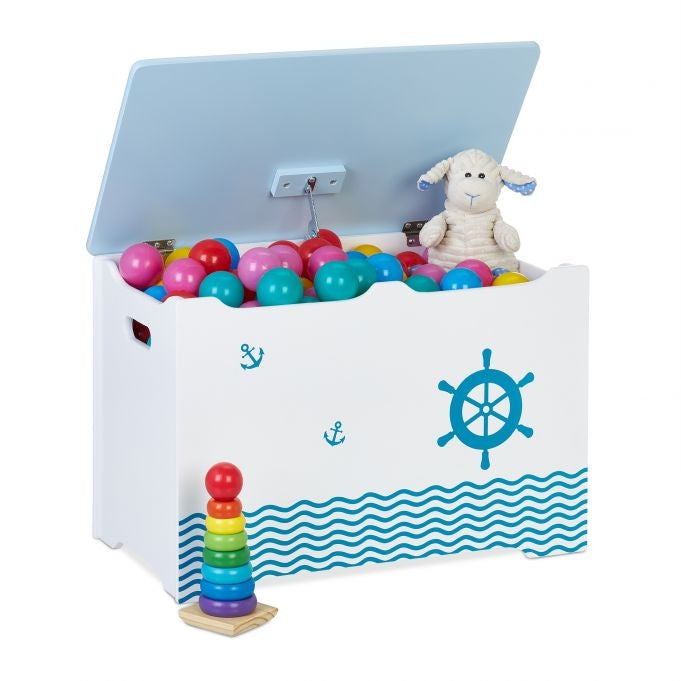 Leksakskista i nautisk design