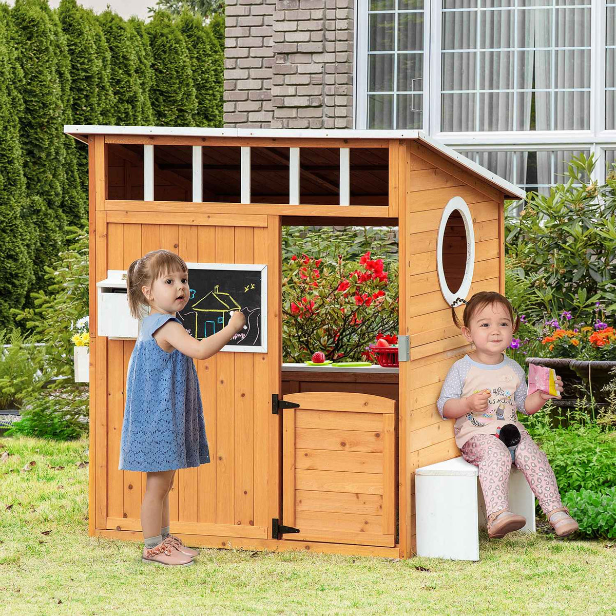 Lekstuga för barn Trä Lekstuga med fönster brevlåda Utomhus Trädgård Lekstuga med blomkrukhylla Trälekstuga för 3-8 år Naturligt granträ 122 x 108 x 135,5 cm Aosom
