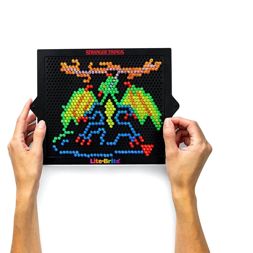 Stranger Things Lite Brite spel