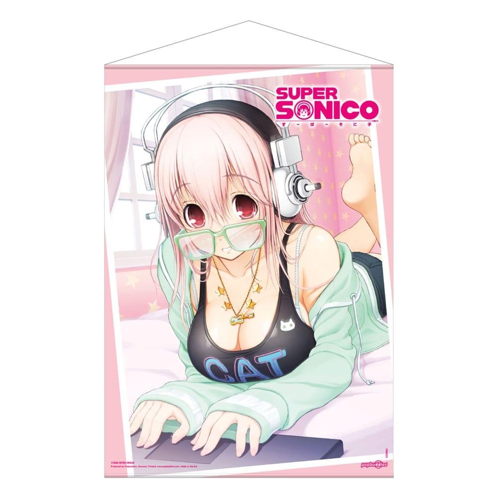 Super Sonico Wallscroll Super Sonico på sin bärbara dator 50 x 70 cm