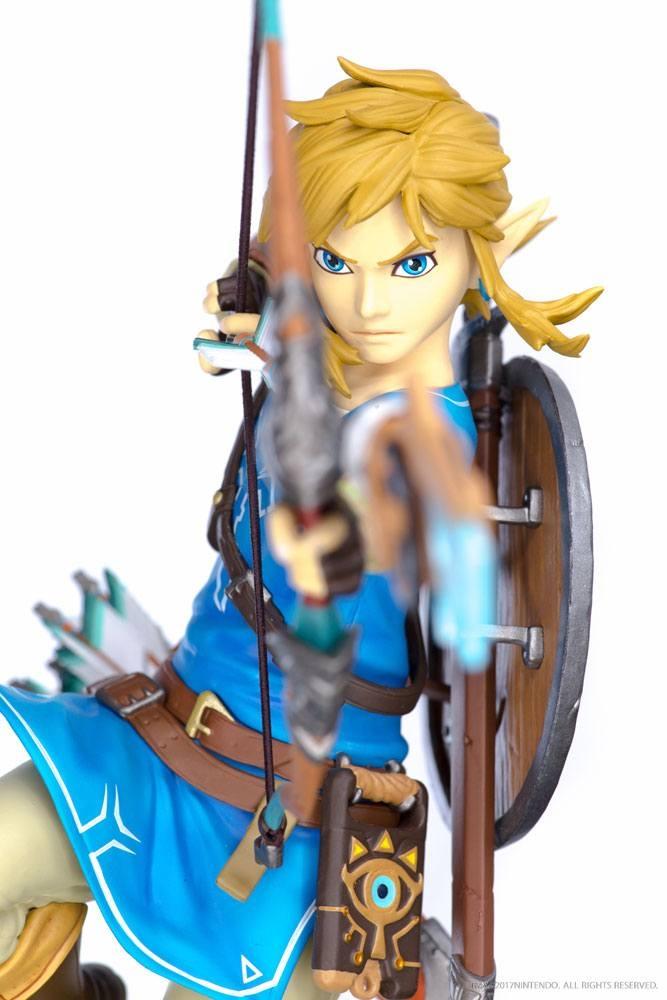 The Legend of Zelda Breath of the Wild PVC Staty Link 25 cm